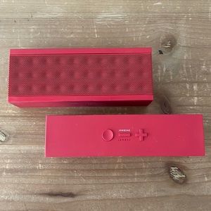 BRAND NEW jawbone speakers (set of 2)